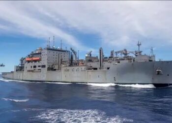 صرف شام کاپیتان، دلیل به گل نشستن کشتی نظامی آمریکا در بحرین!