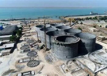 پیشرفت ۷۶ درصدی احداث بزرگترین پایانه مکانیزه غلات در بندر امام خمینی