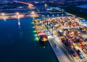 صنعت کانتینری آسیای شرقی و تغییر در پایانه‌های تجارت دریایی