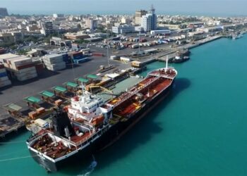 نارضایتی تجار از وضعیت تخلیه و بارگیری کالا در بندر بوشهر