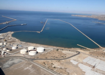 کشتی های پهن پیکر در فاز دوم بندر شهید بهشتی پهلوگیری می شوند