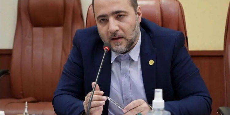 کمبود نیروی دریانورد به دلیل حضور بازیگران غیرتخصصی و بی‌هویت