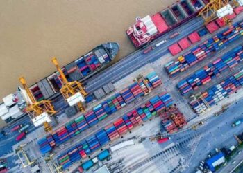 رشد ۵۶ درصدی صادرات سیمان از بندر امیرآباد به کشورهای حوزه C.I.S