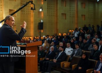 ارکستر سمفونی لجستیکی کشور، هم نوازی ندارد/ شکوفایی اقتصادی در گرو اصلاح نگرش، ساختار و رفع موانع