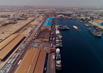 افزایش 27 درصدی تخلیه و بارگیری در بنادر شهید باهنر و شرق هرمزگان