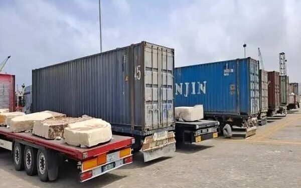 اولین محموله ترانزیتی سنگ های معدنی ترانزیتی افغانستان از بندر چابهار ارسال شد