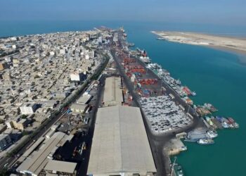 مساحت فعلی بندر بوشهر پاسخگوی نگهداری کالاهای تجاری نیست
