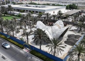 یادمان شهدای گمنام بندر شهید رجایی 70 درصد پیشرفت فیزیکی دارد