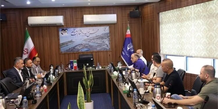 بازدید سرمایه گذاران چینی از بندر امیرآباد