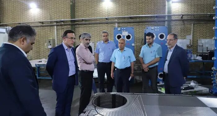 بازدید رییس صندوق توسعه صنایع دریایی وزارت صنعت از صنایع دریایی مشهد