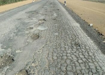 سازمان بنادر مکلف به بهسازی جاده دسترسی بندر اروندکنار شد