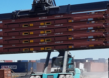 کاهش ۵۶ درصدی هزینه جابه‌جایی کانتینر‌های خالی با استفاده از کانتینر‌های تاشو