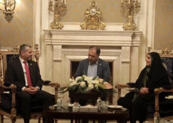 تحریم های دریایی به مشارکت ها در تامین ایمنی و امنیت دریانوردی آسیب می زند/ تامین حقوق دریانوردان ایرانی اولویت جدی "آیمو"