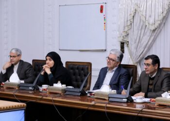 جلسه بررسی و تحلیل طرح های توسعه دریامحور با تاکید بر منطقه ساحلی مکران