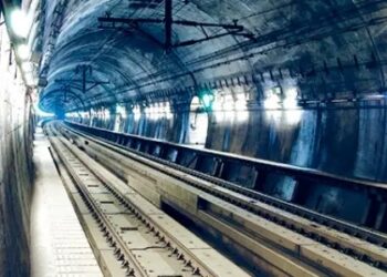 تونل دریایی قطر ایران؛ طولانی‌ ترین تونل زیردریایی جهان تصمیم بزرگ منطقه / آبراهه شمال جنوب همچنان در اغماء