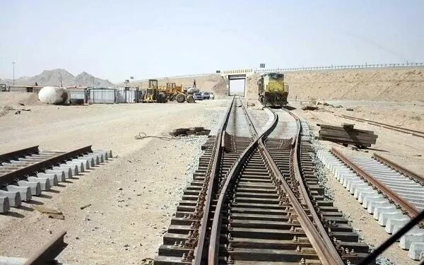 پیشرفت فیزیکی راه آهن چابهار زاهدان به ۷۲ درصد رسید