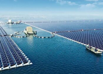 چین بزرگ ترین مزرعه خورشیدی دریایی جهان را راه اندازی کرد