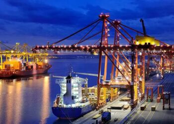 ۲۵۰ همت سرمایه در نیمه نخست ۱۴۰۳ در بنادر جذب شد