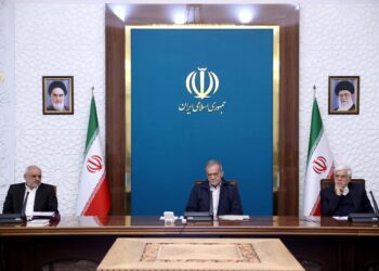 بررسی و تحلیل طرح‌ های توسعه دریا محور و ابهاماتی که وجود دارد