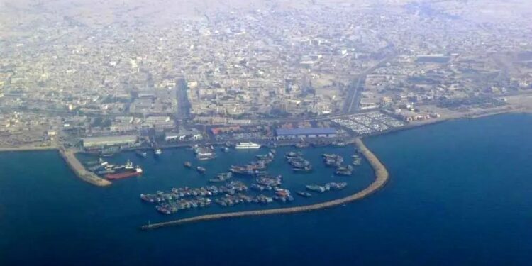 بندرلنگه قطب اقتصاد دریایی؛ توسعه بندرگاه در اولویت است​