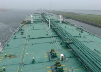 کاهش قیمت تانکر‌های نفتی قدیمی