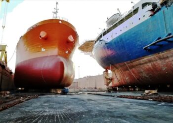 به دنبال سفارش ساخت