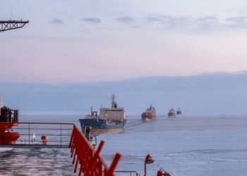 رکورد شکنی روسیه با حمل ۲۲ میلیون تُن گاز LNG از طریق دریای شمال