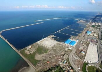 عملیات احداث هفتمین اسکله مجتمع بندری کاسپین آغاز شد