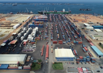 سرمایه گذاری ۲۵۰ میلیون دلاری امارات در بنادر آنگولا