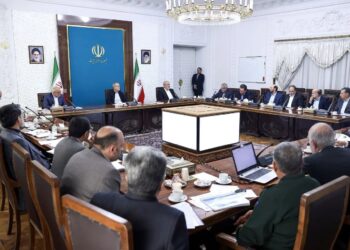 مشاوران بین المللی مجرب برای تهیه نقشه جامع توسعه دریامحور از سوی وزارت راه معرفی شوند