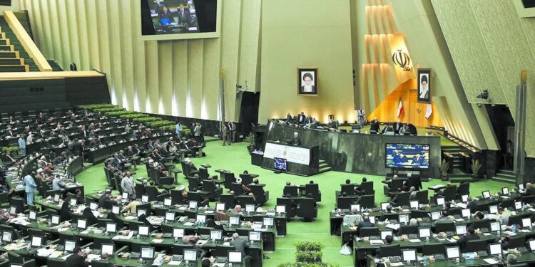 آیا مجلس دوازدهم اقتصاد دریا محور را فراموش کرده است؟