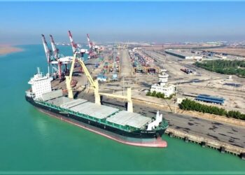 بررسی راهکارهای افزایش سهم حمل و نقل ریلی در بندر امام(ره)