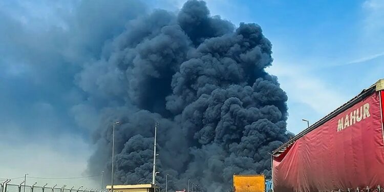 در ارتباط با حادثه بندر شهید رجایی، تاکنون یک مدیرکل دولتی و یک مدیر بخش خصوصی به اتهام قتل غیرعمد ۴۹ نفر، بازداشت شده اند