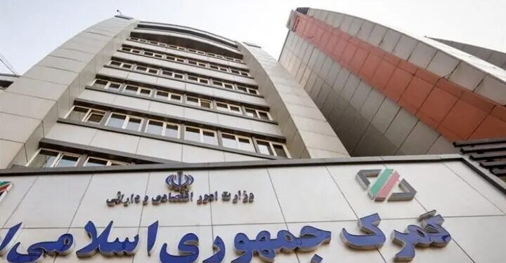 نگهداری کالا در بنادر تا ۸ ماه بدون اظهار بلامانع است
