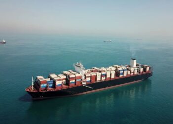 چالش های کشتیرانی ایران بررسی شد ؛ از پروژه های ناتمام تا فرسودگی ناوگان کشتیرانی