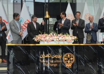 گروه کشتیرانی جمهوری اسلامی ایران زنگ بورس را به صدا در‌آورد