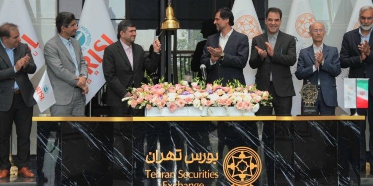 گروه کشتیرانی جمهوری اسلامی ایران زنگ بورس را به صدا در‌آورد