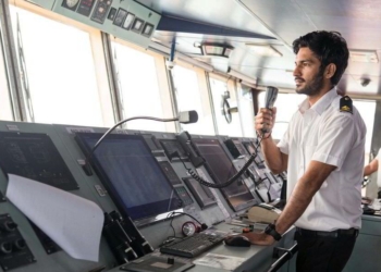 جهان وامدار دریانوردان است