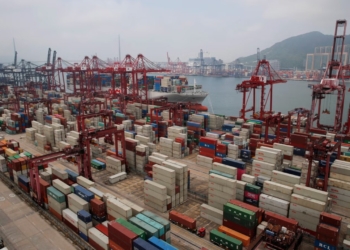 هجوم کالا‌های کانتینری از ۱۰ کشور به بنادر آمریکا