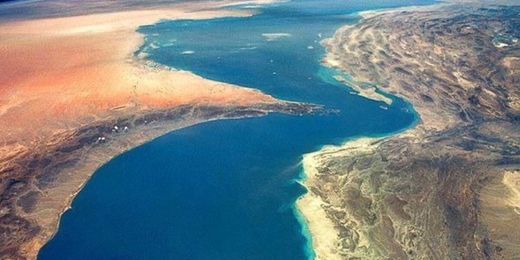 وحشت جهانیان از بسته شدن تنگه هرمز توسط ایران