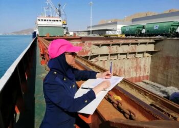 چشم‌ انداز آینده اشتغال زنان در بخش دریا