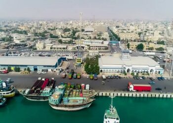 تخلیه و بارگیری ۵۳ میلیون تن کالا در بنادر طی بهار ۱۴۰۴