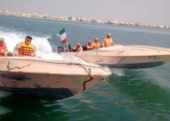 کشف ۳.۷ میلیون لیتر قاچاق دریایی سوخت توسط مرزبانی