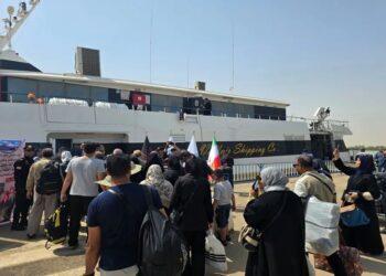 افتتاح خط دریایی خرمشهر-بصره برای تسهیل سفر زائران اربعین