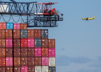 تعرفه‌های ۱۵ تا ۵۰ درصدی آمریکا برای جبران کسری بودجه اجرایی شد