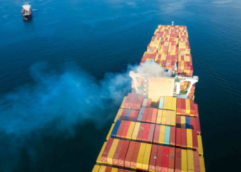 حمایت گسترده شرکت‌های کشتیرانی از «هزینه جهانی انتشار کربن»/ مخالفت شدید دولت آمریکا