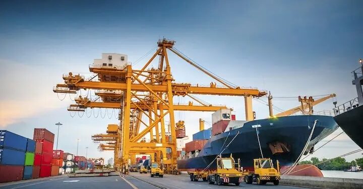 کرین‌ های کشتی؛ ستون فقرات ایمنی و بهره‌ وری عملیات بندری