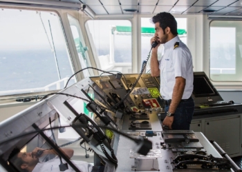 کمبود ۹۰ هزار افسر آموزش دیده در صنعت دریایی جهان تا سال ۲۰۲۶