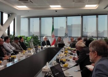 حضور وزیر راه و شهرسازی در جلسه آتی هیات نمایندگان اتاق بازرگانی تهران/ افزایش هزینه های حمل و نقل دریایی به دلیل اسنپ بک