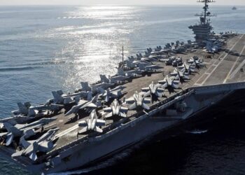 استقرار بزرگ ترین ناو هواپیمابر آمریکا در دریای کارائیب؛ افزایش تنش با ونزوئلا